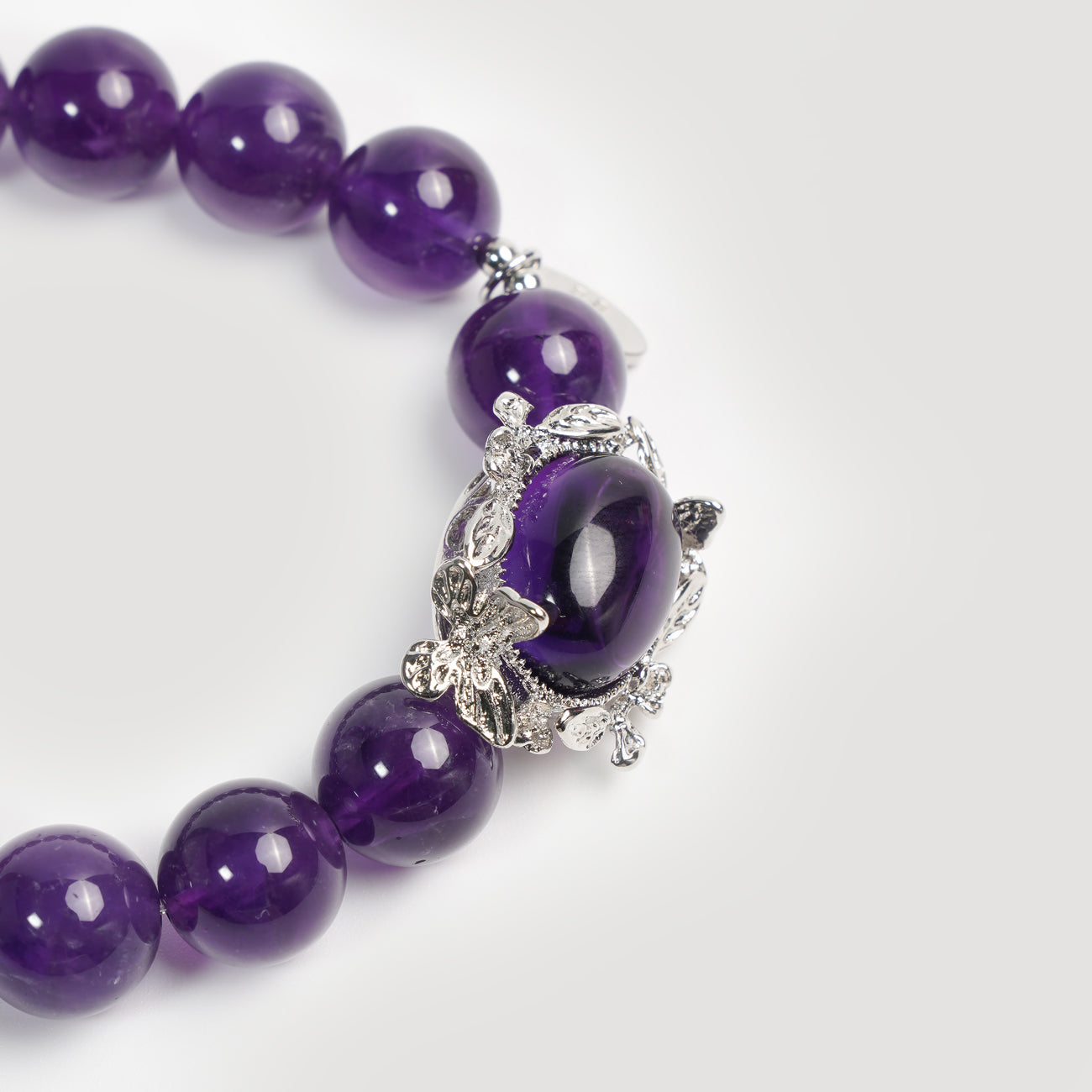 Dancing Butterfly Amethyst Bracelet | Exquisite Uruguayan Amethyst with Butterfly Charm for Elegance and Grace