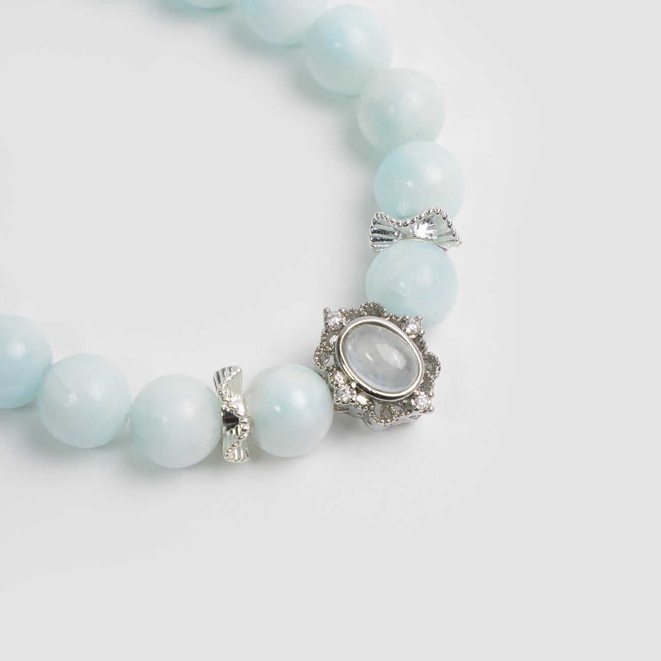 Radiance of Confidence Bracelet | Aquamarine and Hemimorphite Gemstone Bracelet for Elegance and Self-Assurance